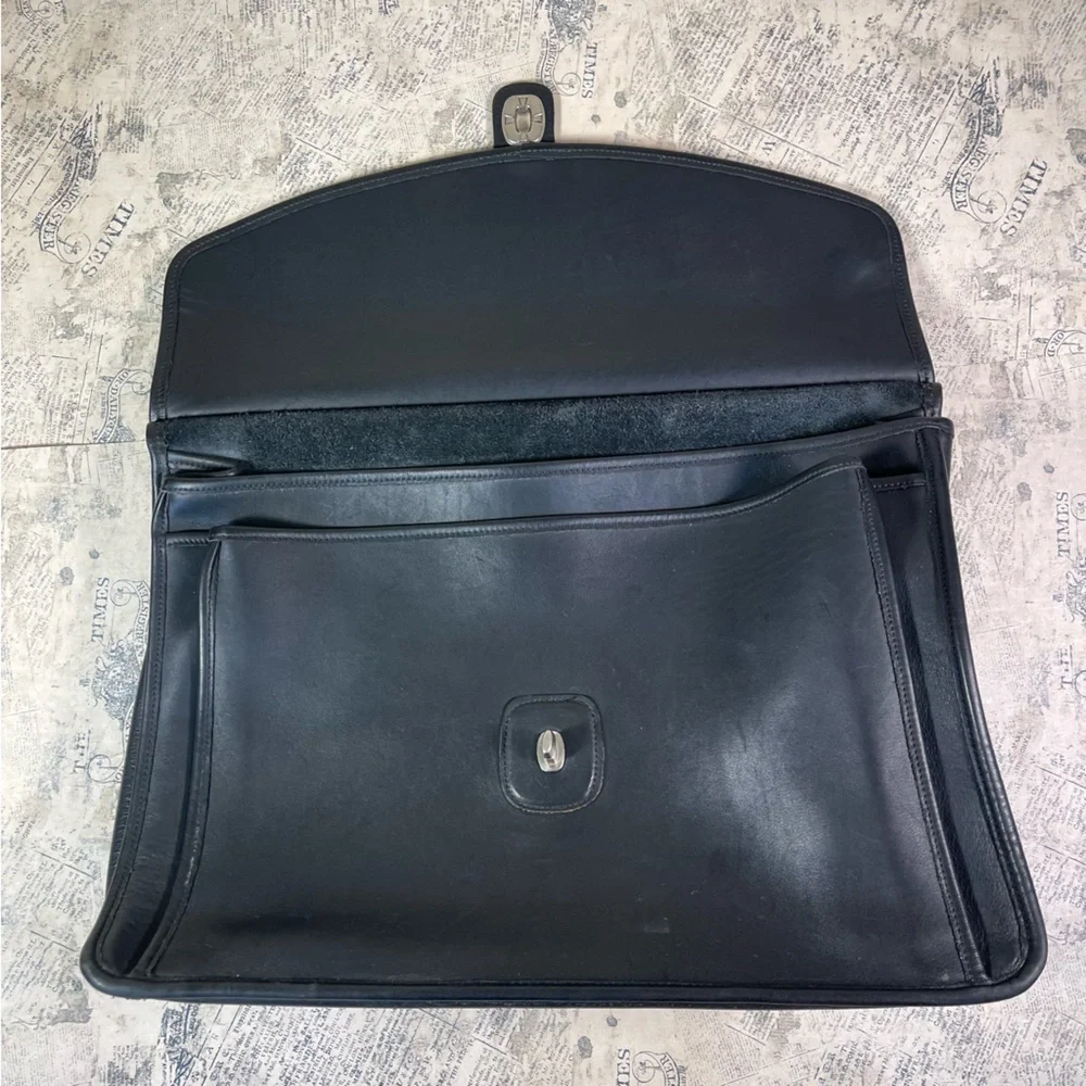 90’s Vintage Coach Vintage Beekman Brief No- E0Z-5266